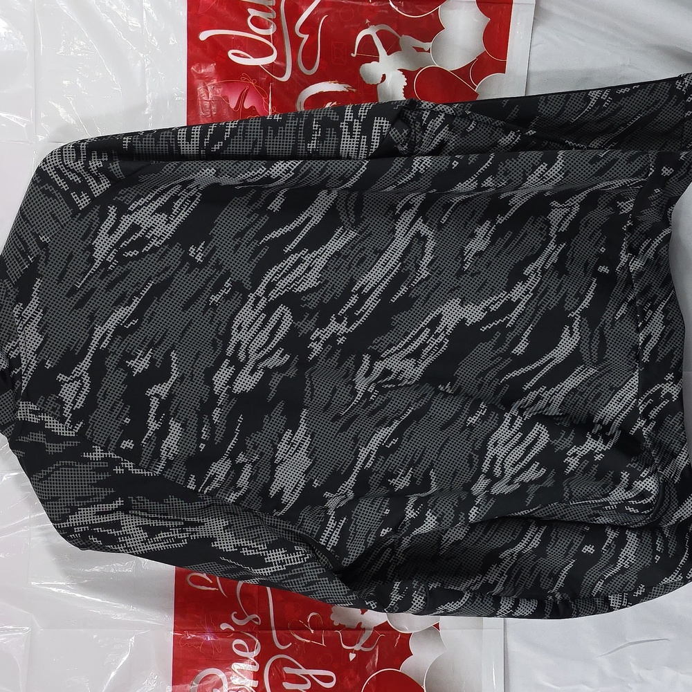 Puma Men's Black and Patterned Windbreaker XL (M12) - Picture 4 of 5